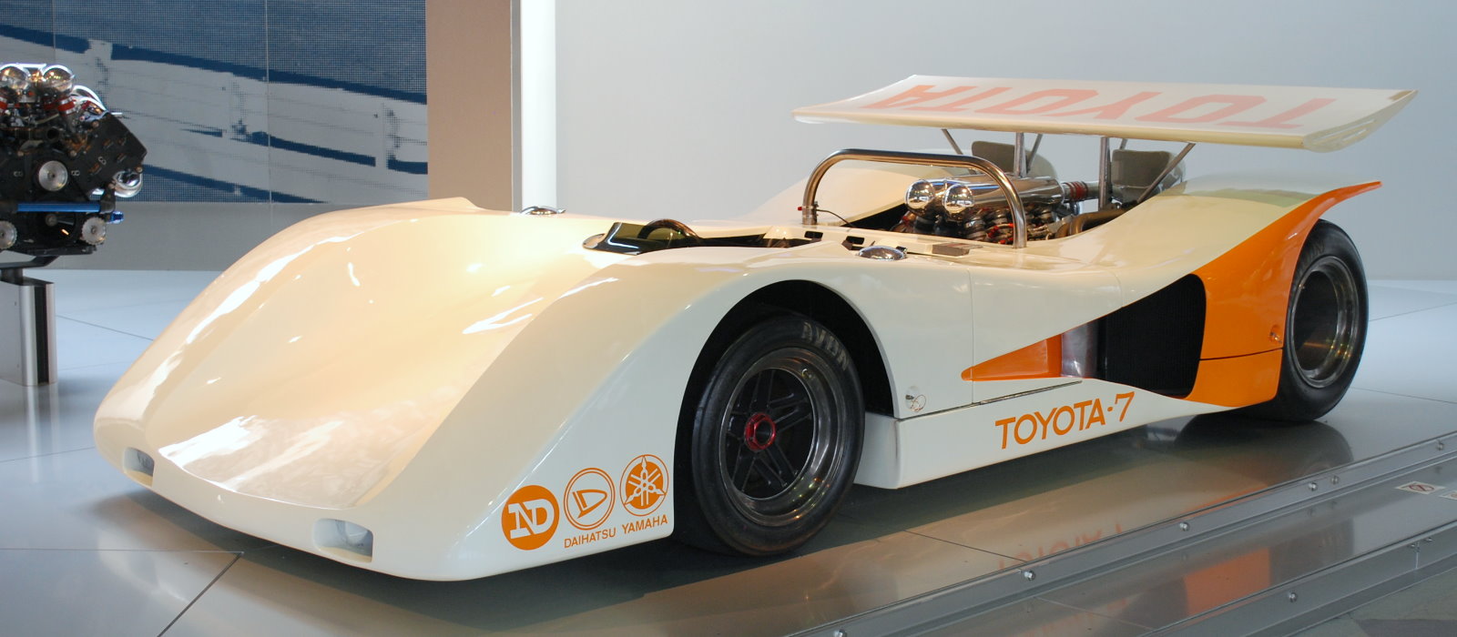 1969_Toyota_7_01.jpg