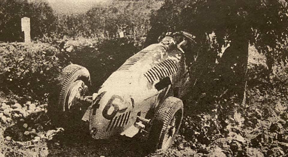 STUCK CRASH PESCARA 1936.jpg